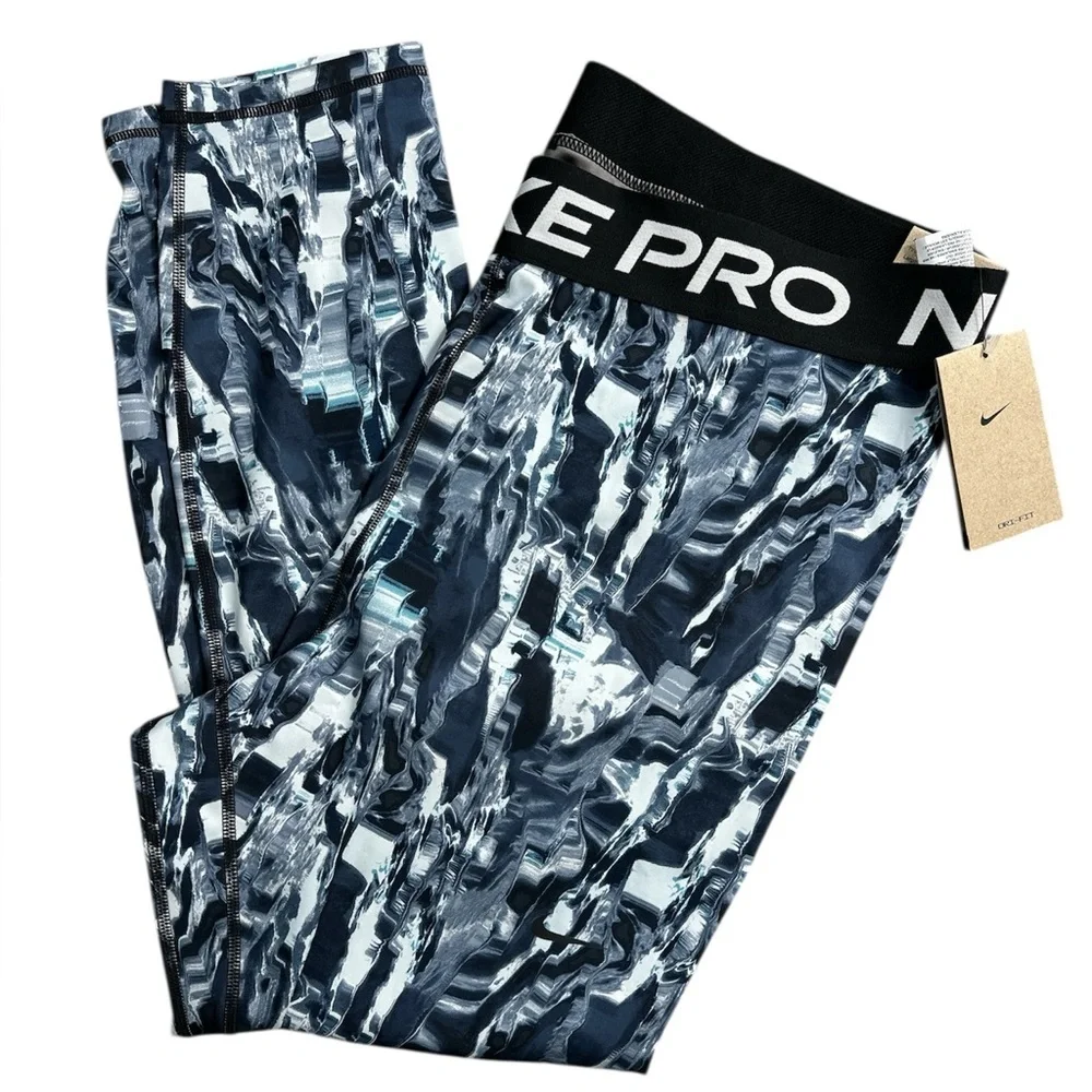 Nike Pro Full length mid rise tight fit leggings